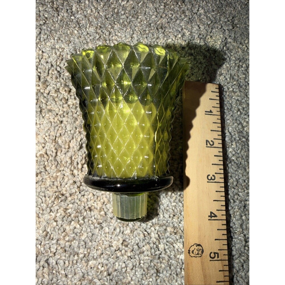 Home Interior Vintage Avocado Green Diamond Point Peg Votive Cup 3 1/2” X 2 7/8” - Picture 3 of 5